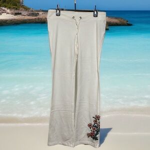 Love stitch off white pants, embroidery on keg. Sz med
